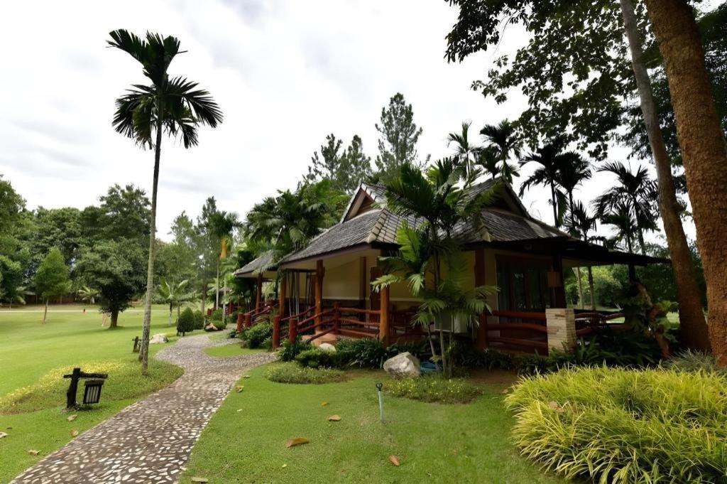 Chiangkham Luang Resort Chiang Dao Bagian luar foto