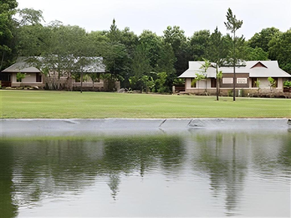 Chiangkham Luang Resort Chiang Dao Bagian luar foto