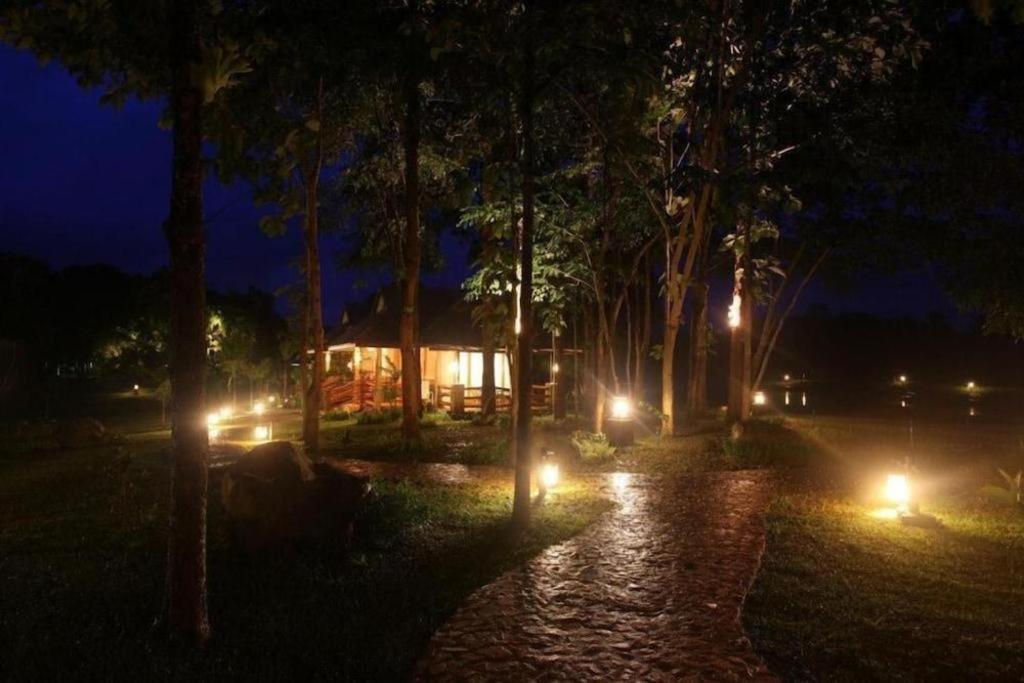 Chiangkham Luang Resort Chiang Dao Bagian luar foto